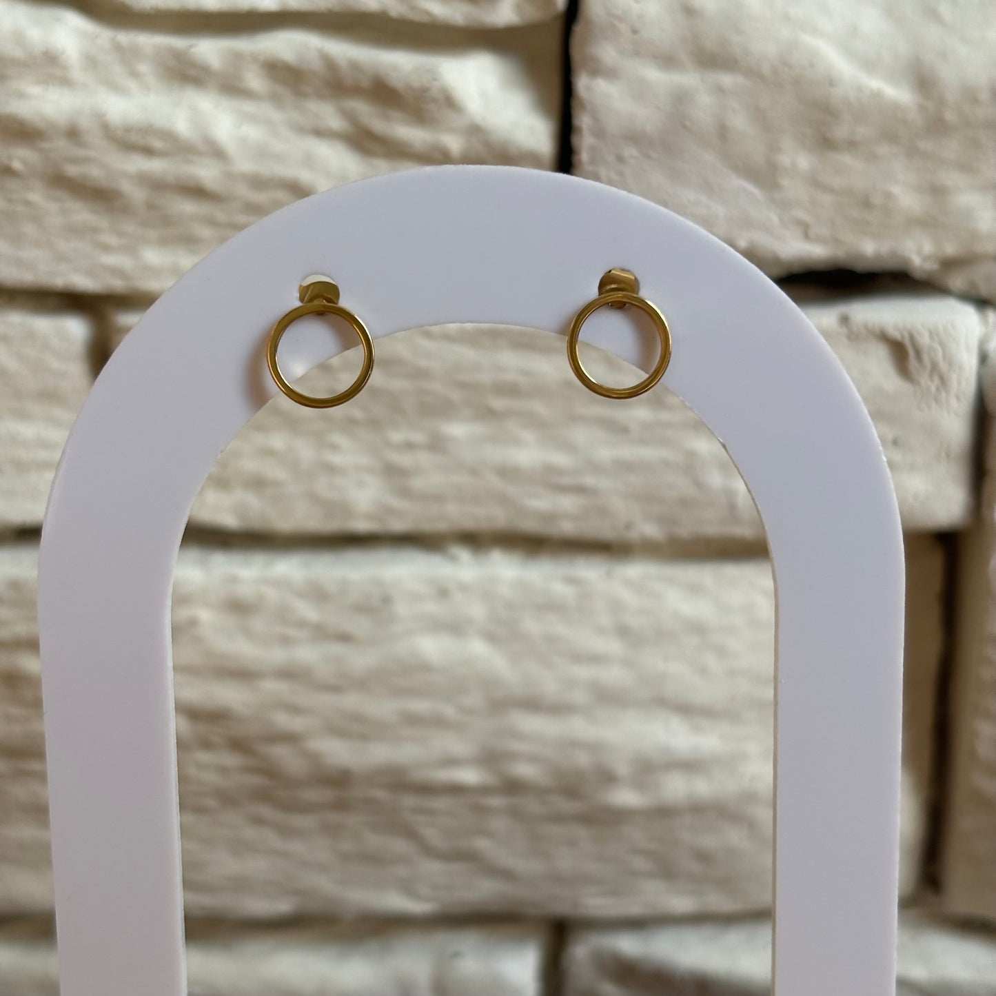 Boucle d'oreille clou