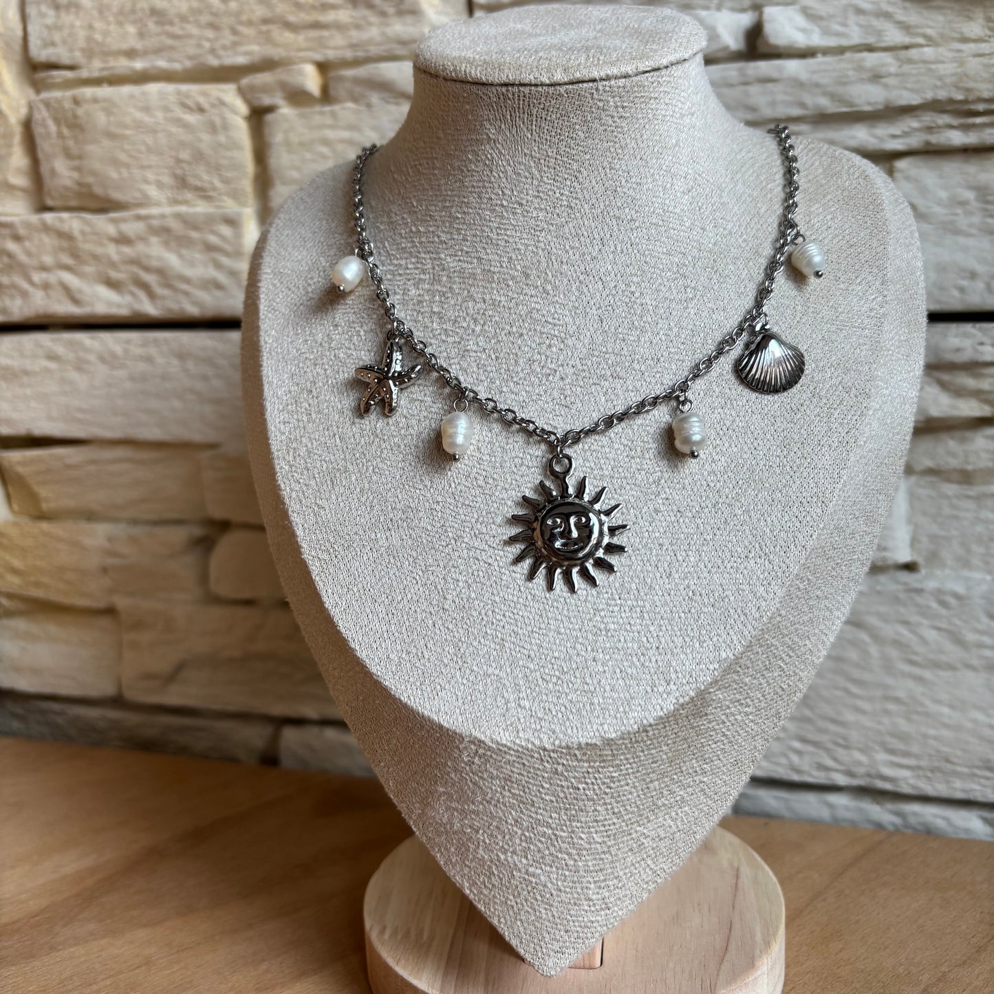 Collier Summer