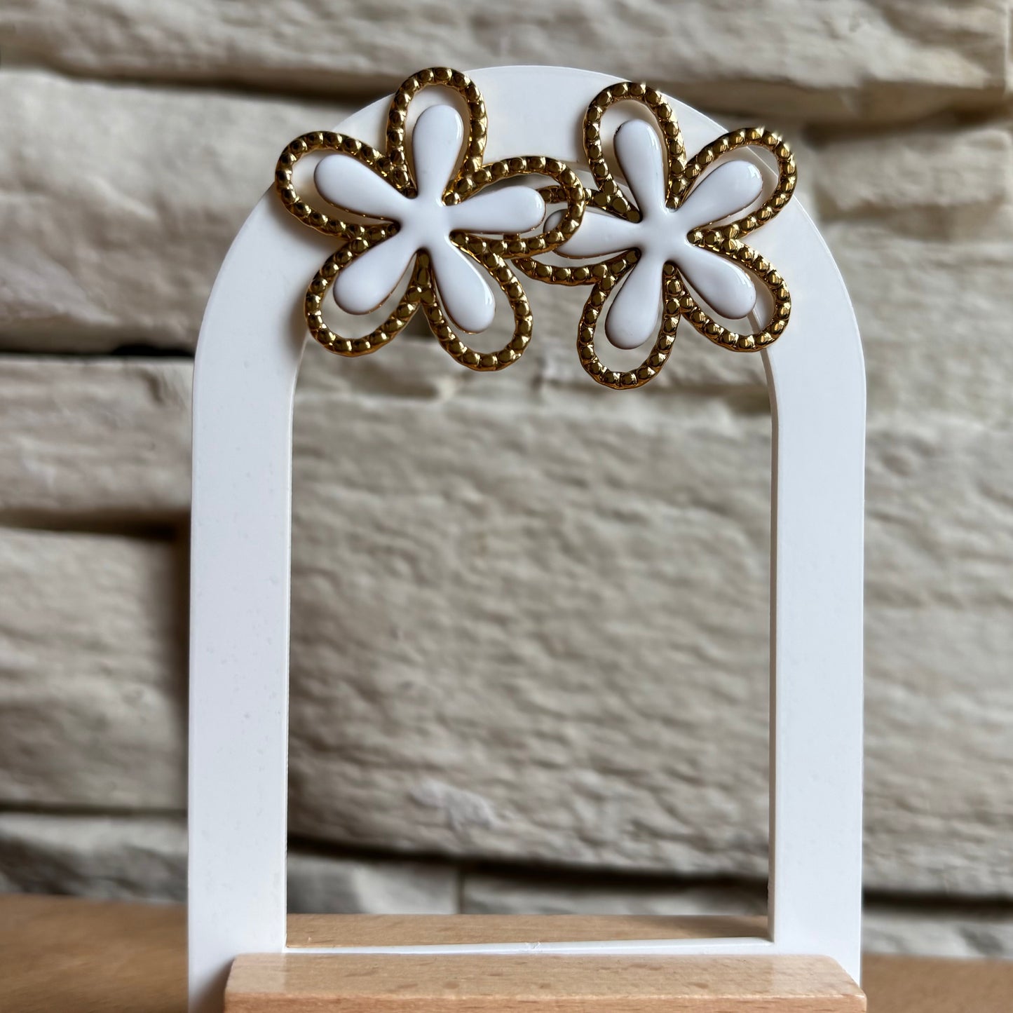 Boucle d'oreille Fleur émaillée
