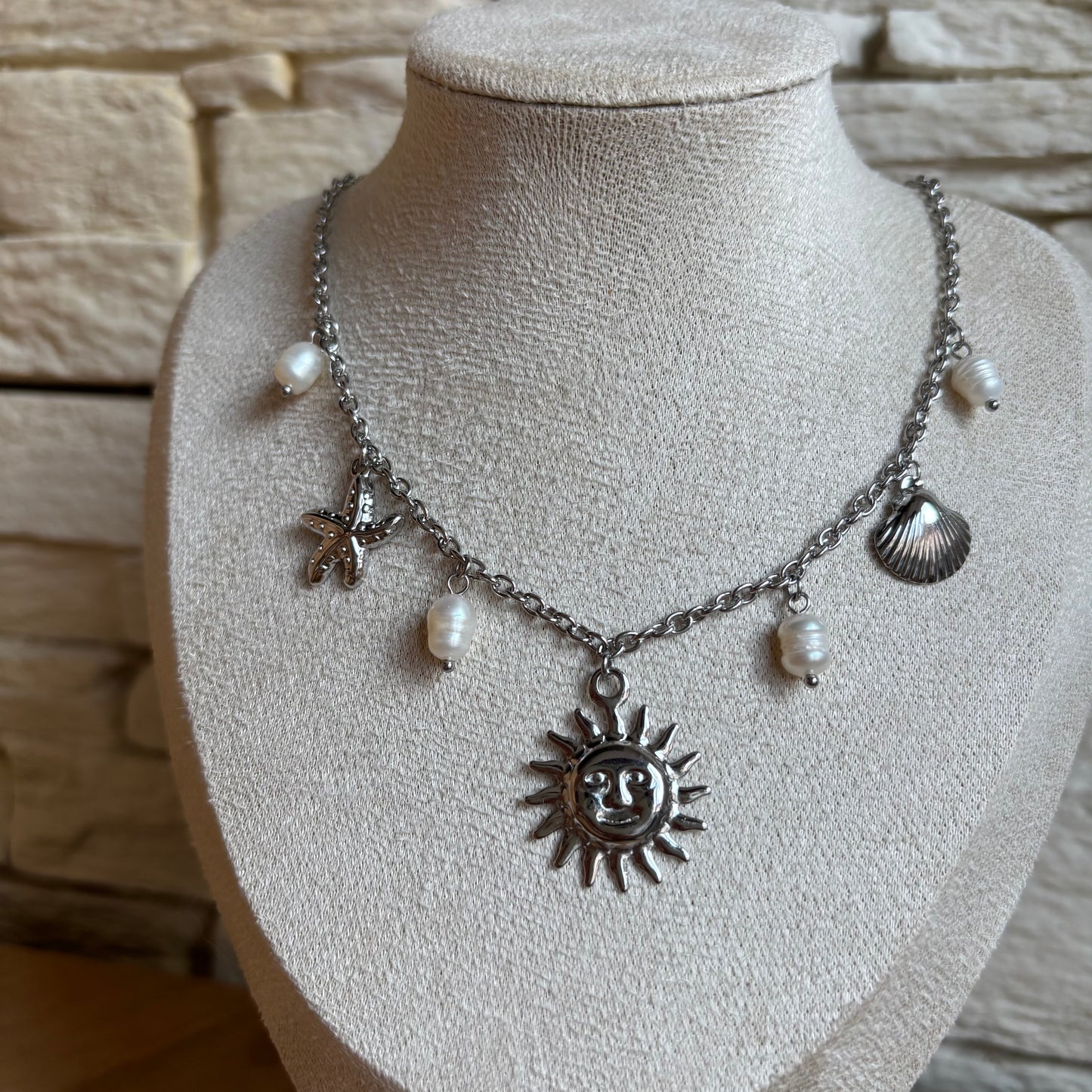 Collier Summer