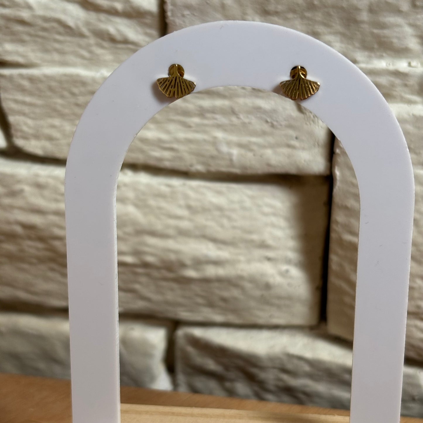Boucle d'oreille clou