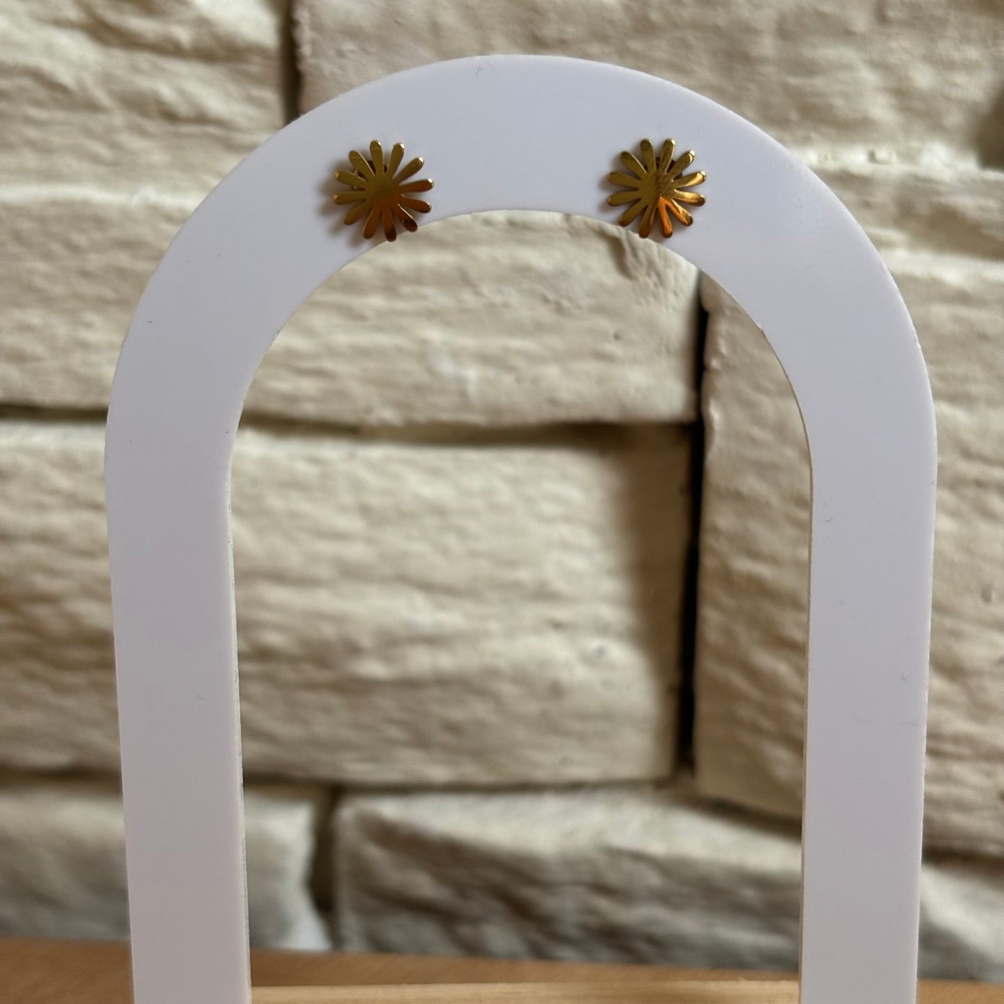 Boucle d'oreille clou
