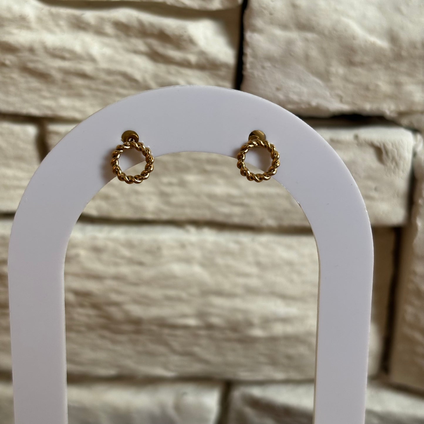 Boucle d'oreille clou