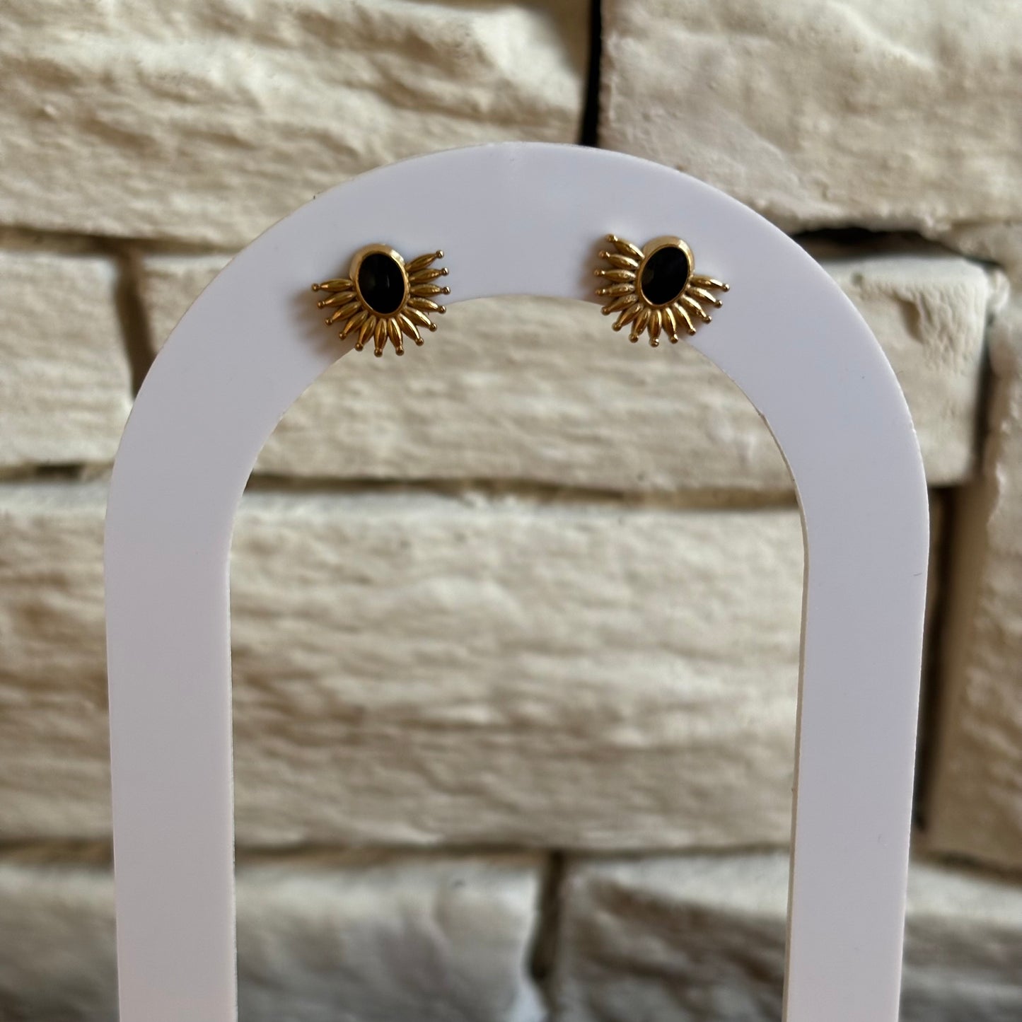 Boucle d'oreille clou