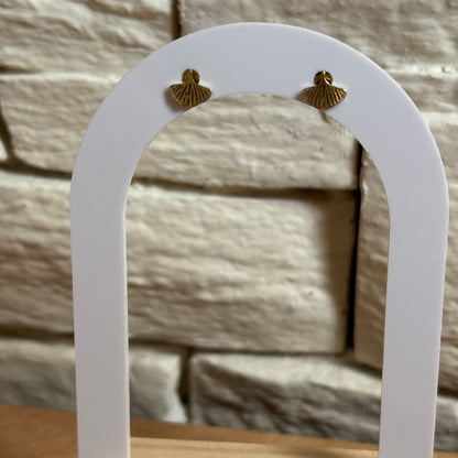 Boucle d'oreille clou
